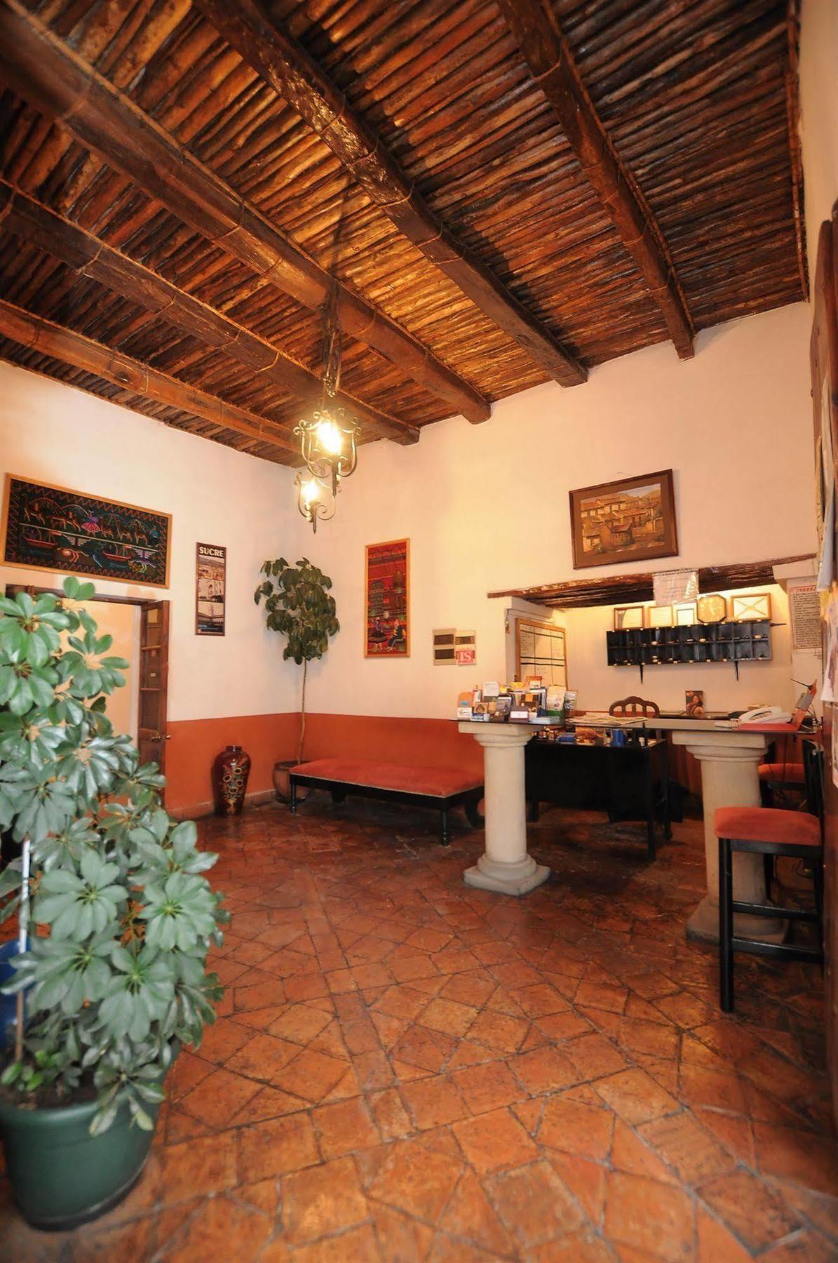 Hostal Recoleta Sur Сукре Экстерьер фото